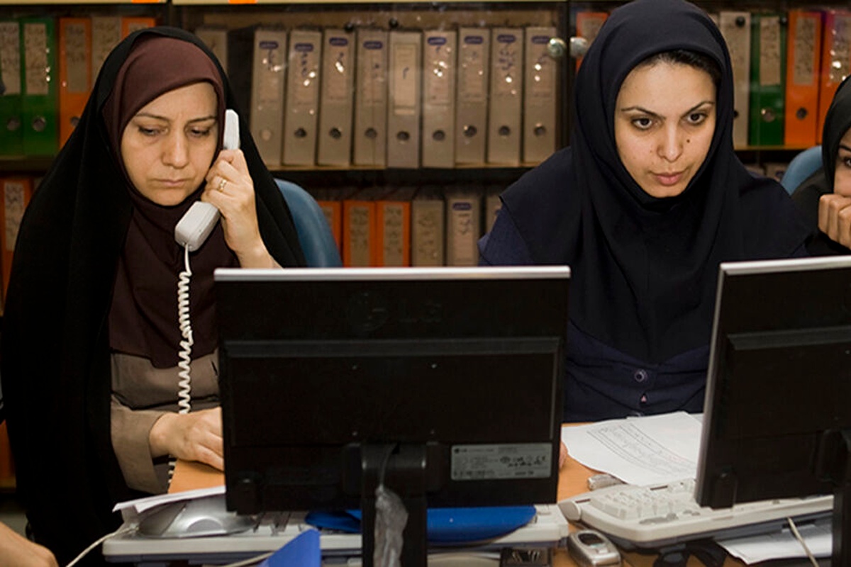 حقوق و تعهدات کارمند و کارفرما؛ نکاتی که هر جویای کار باید بداند حقوق و تعهدات کارمند و کارفرما؛ نکاتی که هر جویای کار باید بداند